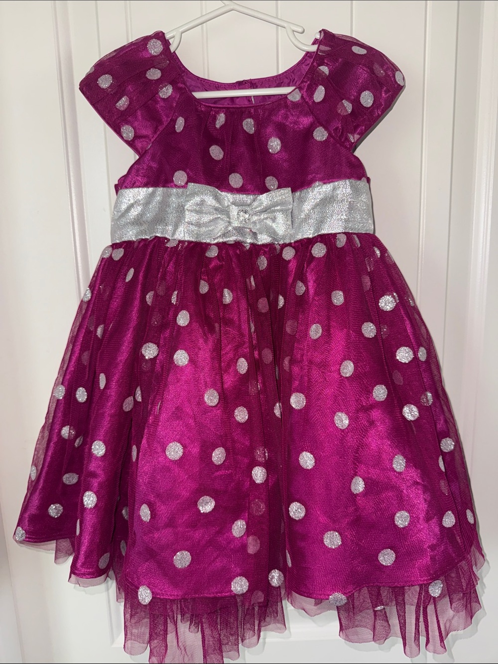 Jona Michelle Girls' magenta Polka Dot Party Dress with Silver Sash sz 3T